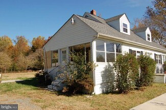 17371 Chase St, Bowling Green, VA 22427