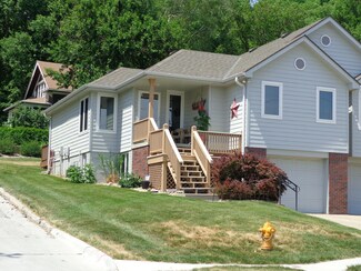 228 Harmony St, Council Bluffs, IA 51503