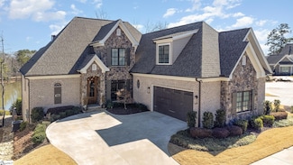 207 Chestnut Pond Ln, Simpsonville, SC 29681
