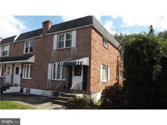 1170 Taylor Dr, Folcroft, PA 19032