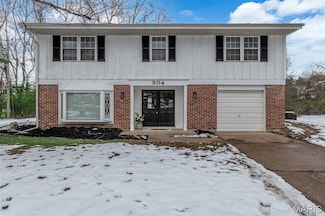 504 Thornlea Ct, Ballwin, MO 63011