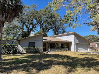 9880 W Bay St, Seminole, FL 33776