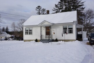 66 High St, Dixfield, ME 04224