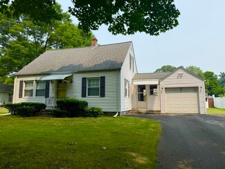 29 Valentine St, Agawam, MA 01001