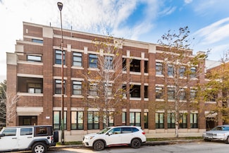 2730 N Ashland Ave Unit 401, Chicago, IL 60614