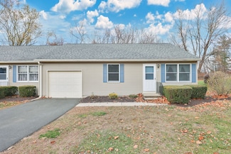 102 N Maple St Unit 1A, Enfield, CT 06082