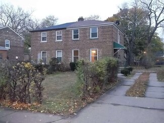 9822 S Yates Blvd, Chicago, IL 60617