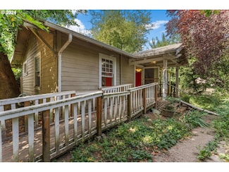 18117 SE Blanton St, Milwaukie, OR 97267