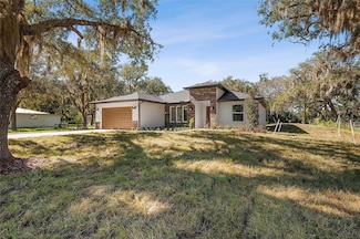 304 N Jungle Rd, Geneva, FL 32732