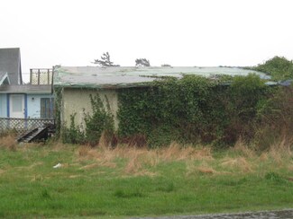 31 Central Ave, Moclips, WA 98571