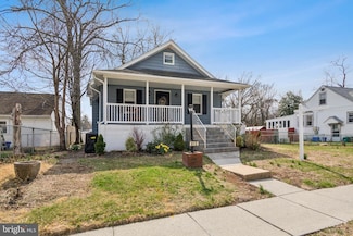 812 Lambert Ave, Mount Ephraim, NJ 08059
