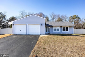 4 Patricia Ln, Sicklerville, NJ 08081