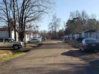 5520 Condor Rd, Gilmer, TX 75645