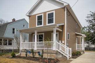 729 Clinton Ave, Kalamazoo, MI 49001