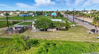 1114 S Euclid St, Aransas Pass, TX 78336