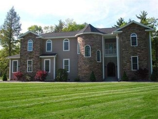 23 Katelyn Way, Southampton, MA 01073