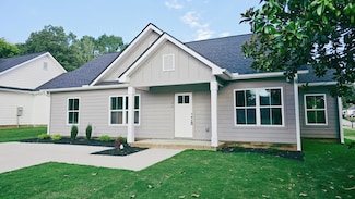 162 Milliken Ave, Drayton, SC 29333