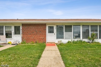 1175C Clydebank Ct, Lakewood, NJ 08701