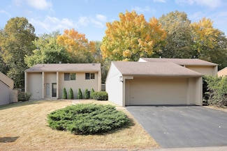 1835 Black Oaks Ln N, Plymouth, MN 55447