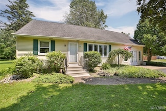 265 Miller Rd, Getzville, NY 14068