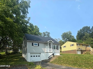714 E Hartzell Ave, Altoona, PA 16602