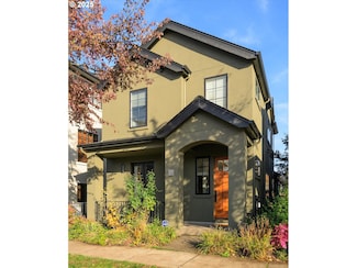 2961 Lord Byron Place, Eugene, OR 97408