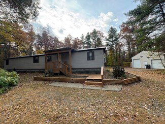 5818 Meeuwenberg Dr, Twin Lake, MI 49457