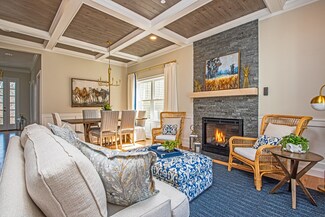 354 Highland St Unit 10, South Hamilton, MA 01982