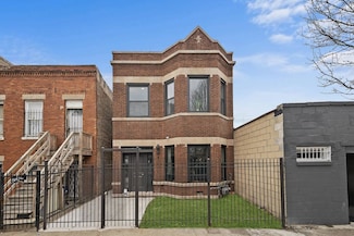 814 S Tripp Ave, Chicago, IL 60624