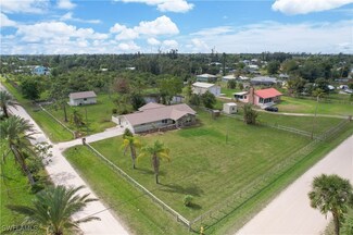 5697 Cubles Dr, Bokeelia, FL 33922