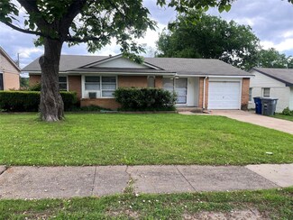 726 Midvale Dr, Dallas, TX 75232