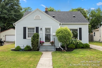 3653 Francis Ave SE, Grand Rapids, MI 49548
