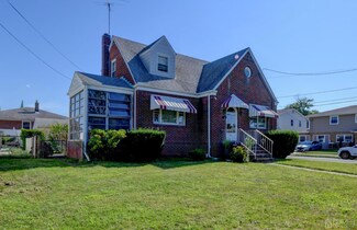 118 Carteret Ave, Carteret, NJ 07008