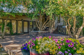 726 Us Highway 10 W, Livingston, MT 59047