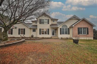 2964 Whitetail Deer Dr, Bath, PA 18014