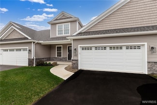30 A Essex Woods Ln Unit B, Amherst, NY 14228