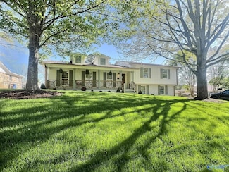 213 Winthrop Dr SW, Huntsville, AL 35801