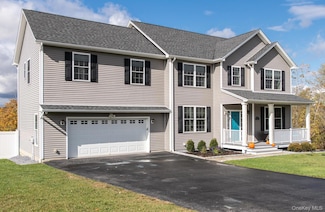 140 Stratford Dr, Poughkeepsie, NY 12603