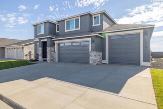 12006 Dunsmuir Dr, Pasco, WA 99301