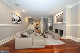 617 Pine St, Philadelphia, PA 19106