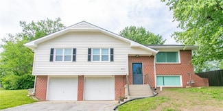 617 Jill Ann Dr, Knob Noster, MO 65336