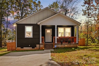 1709 Younger Ave, Statesville, NC 28677