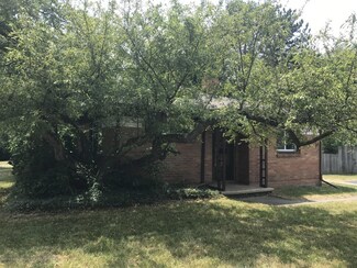 930 Narcissus Dr, East Lansing, MI 48823