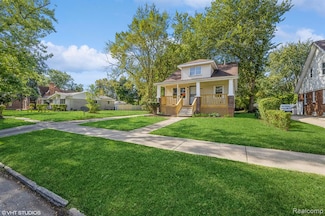 15833 Winthrop St, Detroit, MI 48227