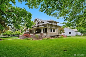 411 S 1st St, Dayton, WA 99328