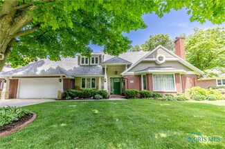 2426 Flint Dr, Toledo, OH 43614