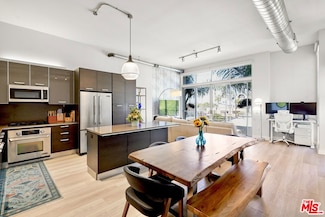 13320 Beach Ave Unit 303, Marina Del Rey, CA 90292