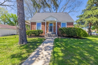 2622 Westbrook Dr, Franklin Park, IL 60131