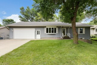 1614 Springwood Ln, Faribault, MN 55021