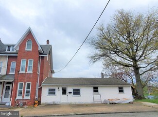 270 Chestnut St, Spring City, PA 19475